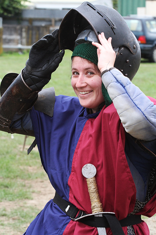 Medieval Market : Swords and Armour : Medieval Fighting : Levin : New Zealand : Richard Moore : Journalist : Photographer :